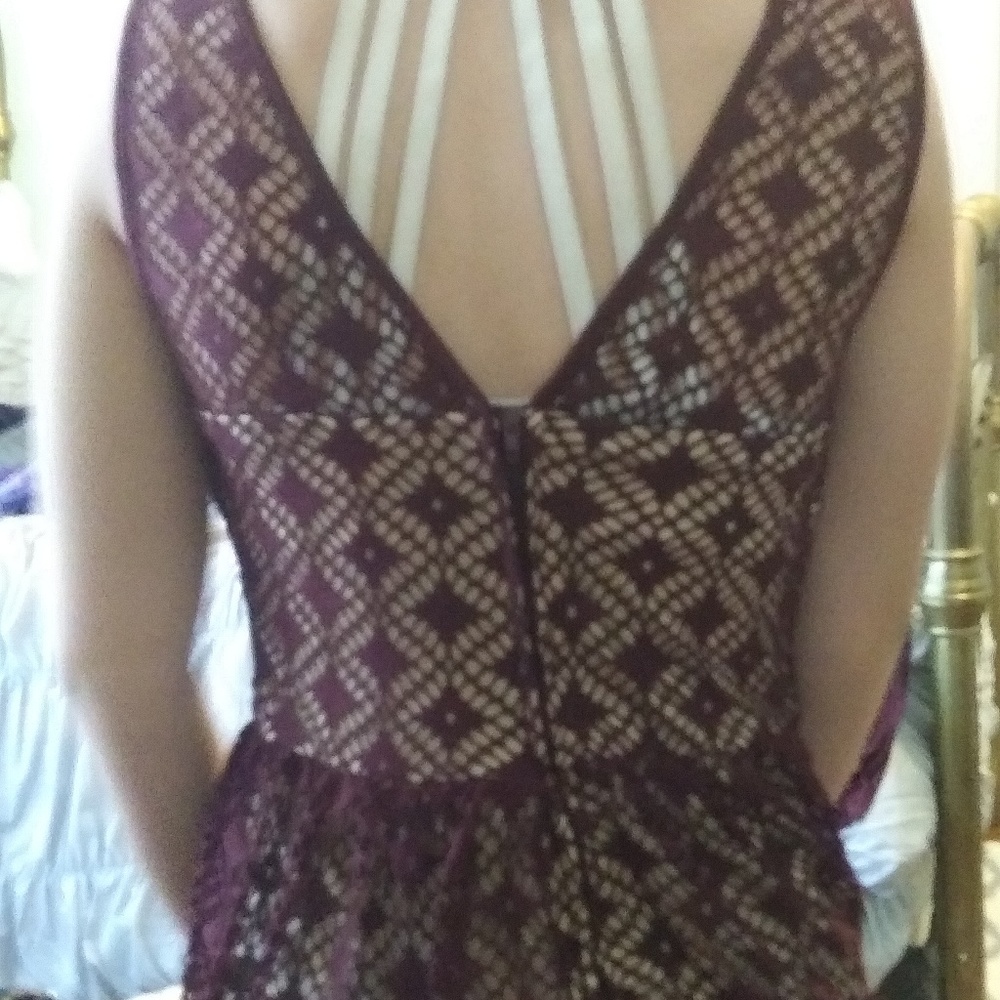 Dress - Picture 3 of 4